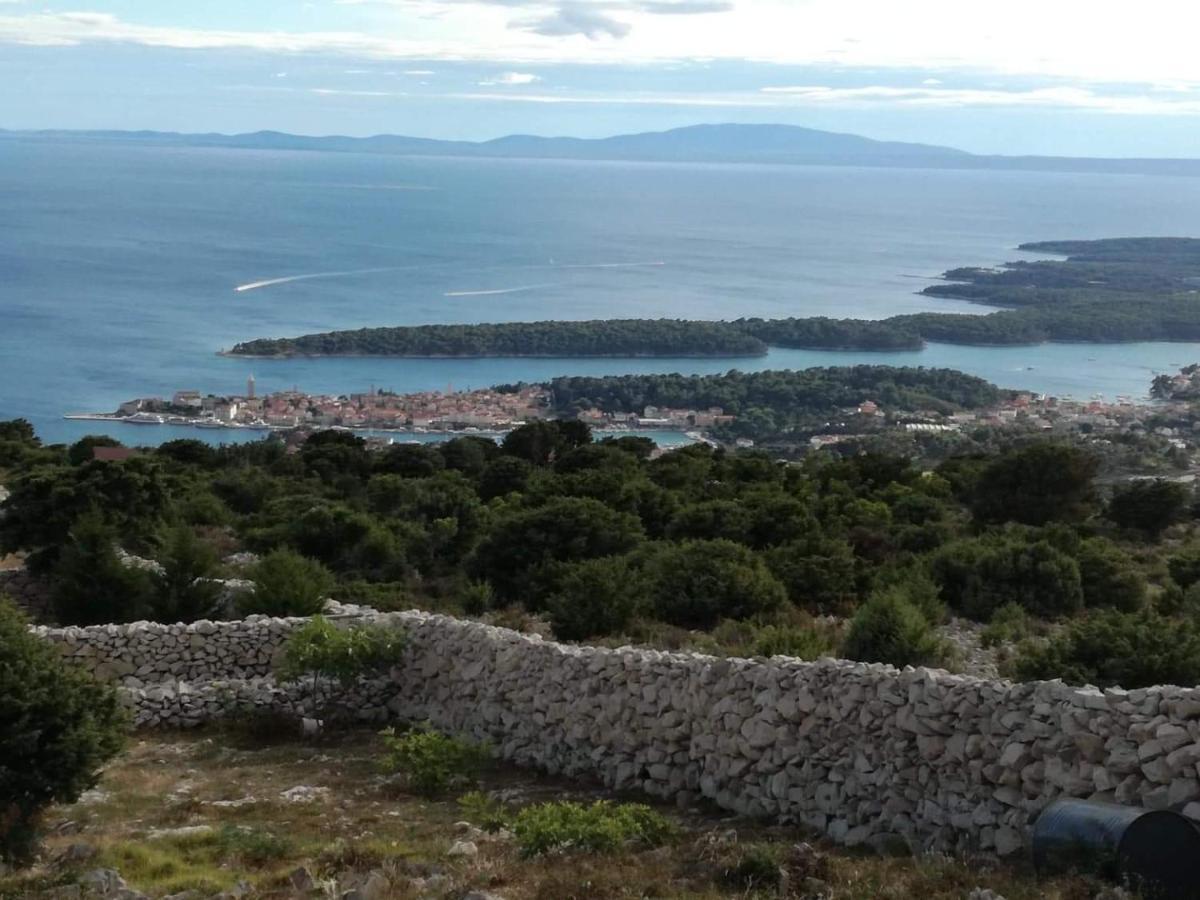 Apartman Larisa Daire Kampor Dış mekan fotoğraf